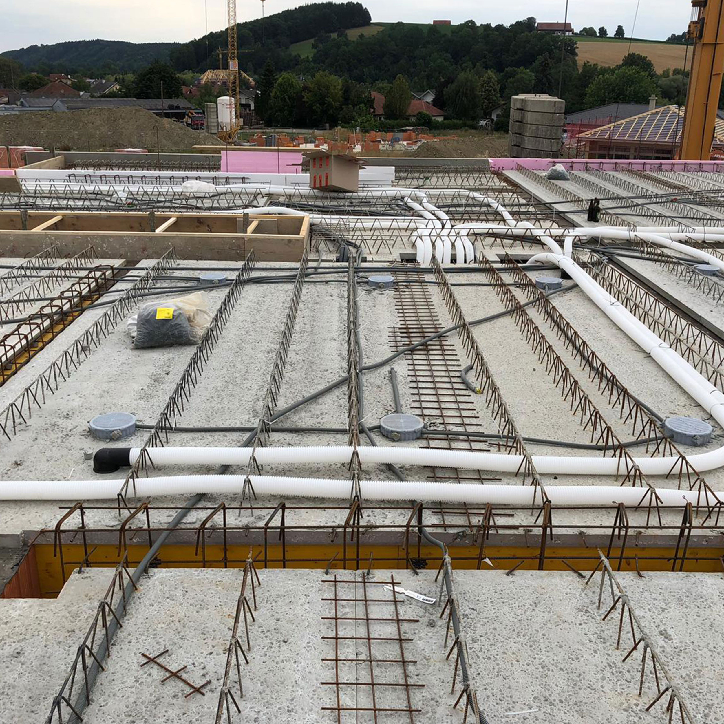 /files/dateien/bilder/referenzen/elektro_feichnter-verrohrung-lueftung.jpg